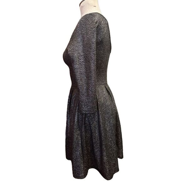 One Love Clothing Los Angeles Black Stretch Shiny Skater Dress V Back Size Small - Picture 4 of 10